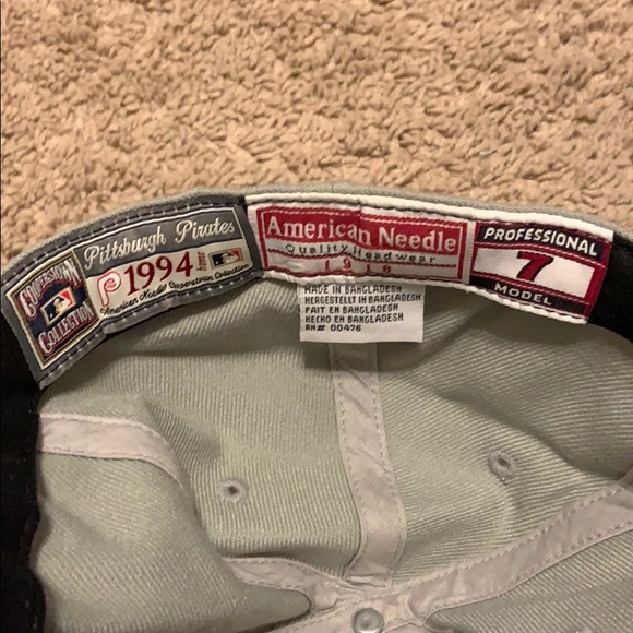 MLB Pirates Hat - Picture 2 of 2